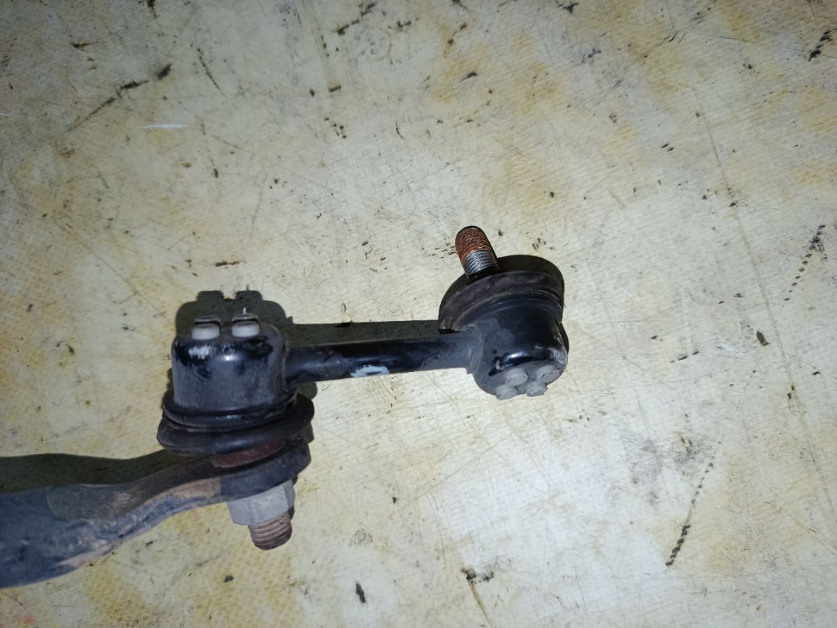 Стабилизатор на Honda Edix BE3 K20A Фото 2