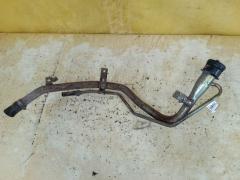 Заливная горловина топливного бака на Toyota Gaia SXM10G 3S-FE 77201-44020