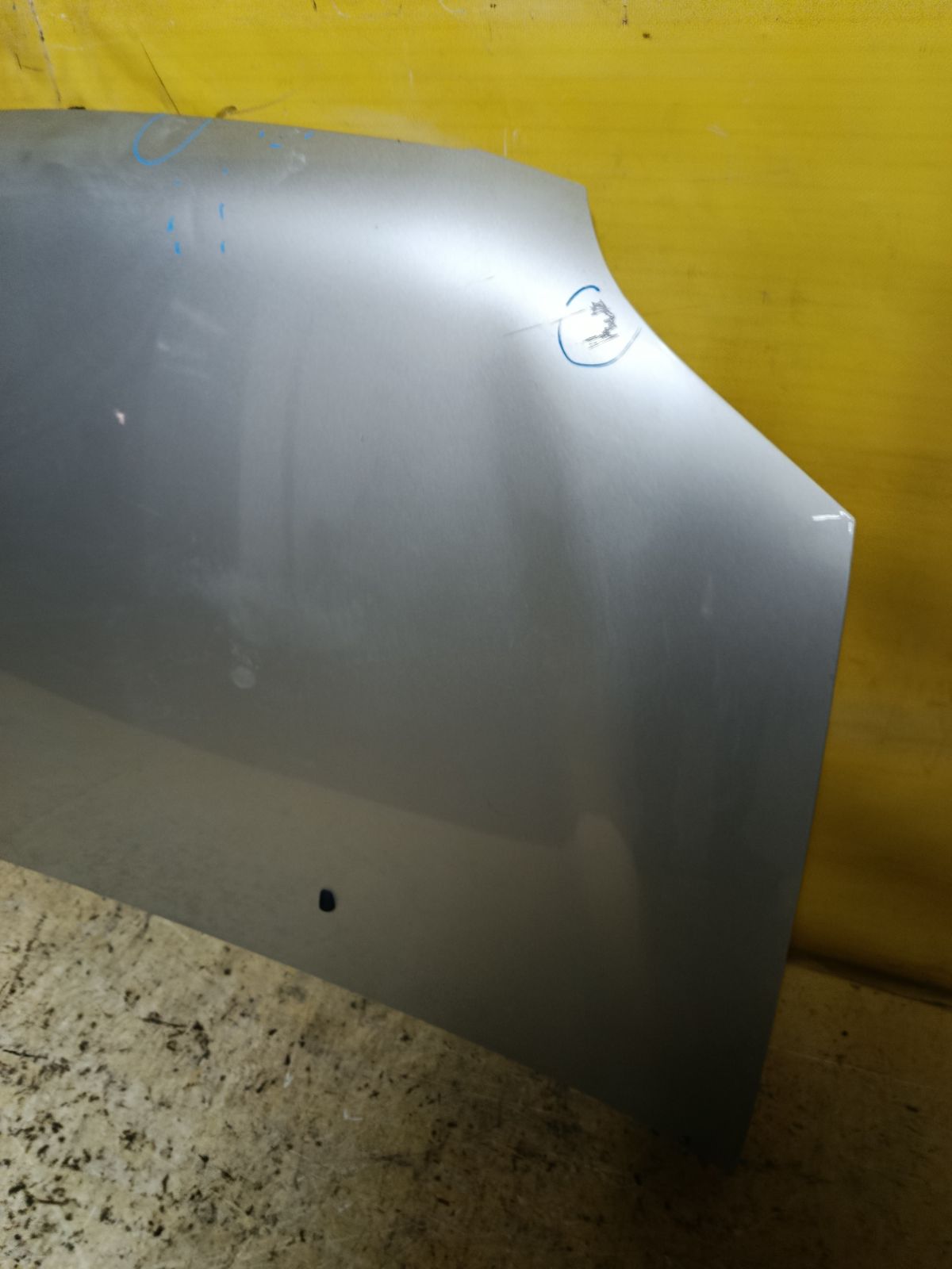 Капот на Toyota Raum EXZ15 Фото 3