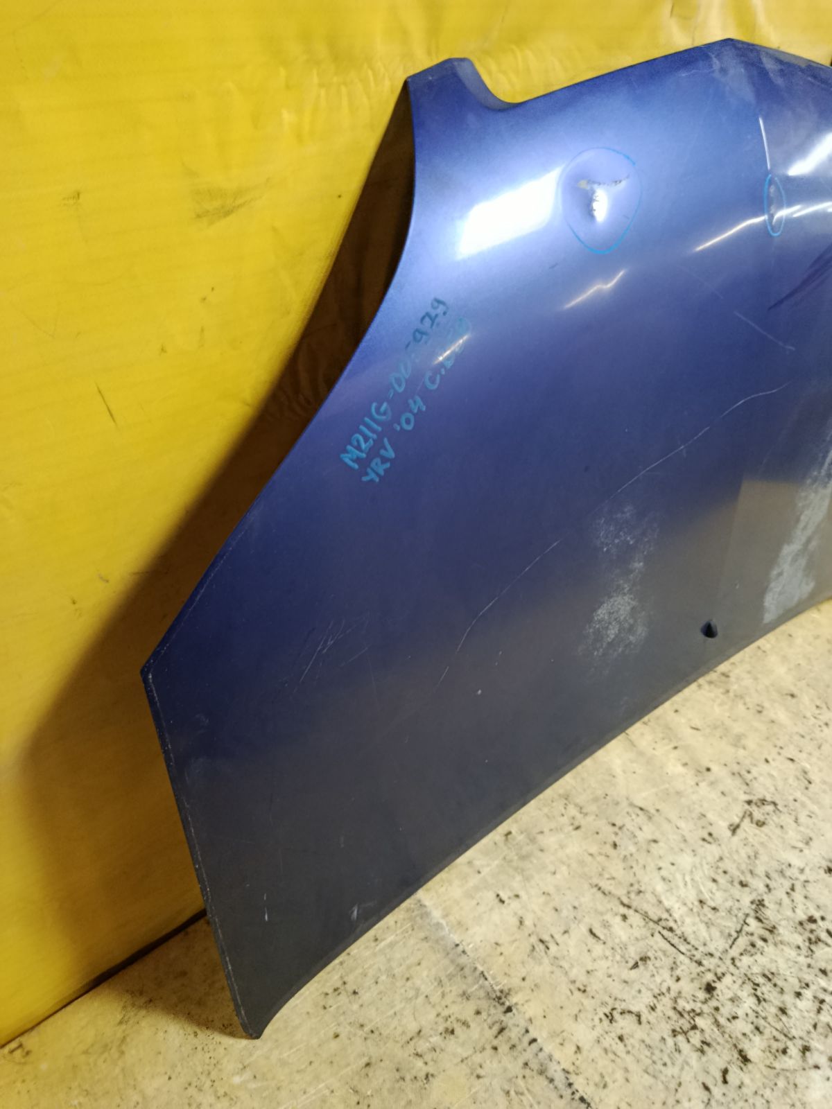 Капот на Daihatsu Yrv M211G Фото 3