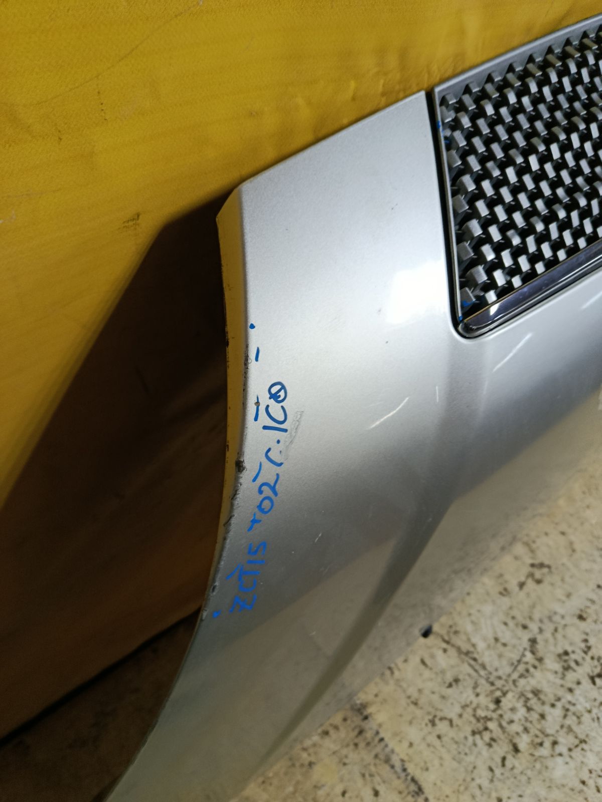 Капот на Toyota Opa ZCT15 Фото 6