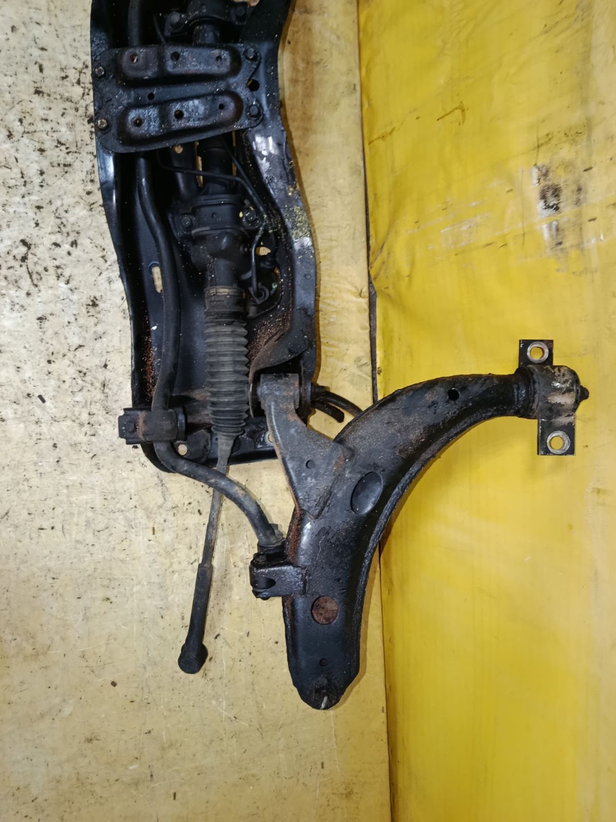 Балка под ДВС на Subaru Legacy Wagon BH5 EJ204 Фото 3