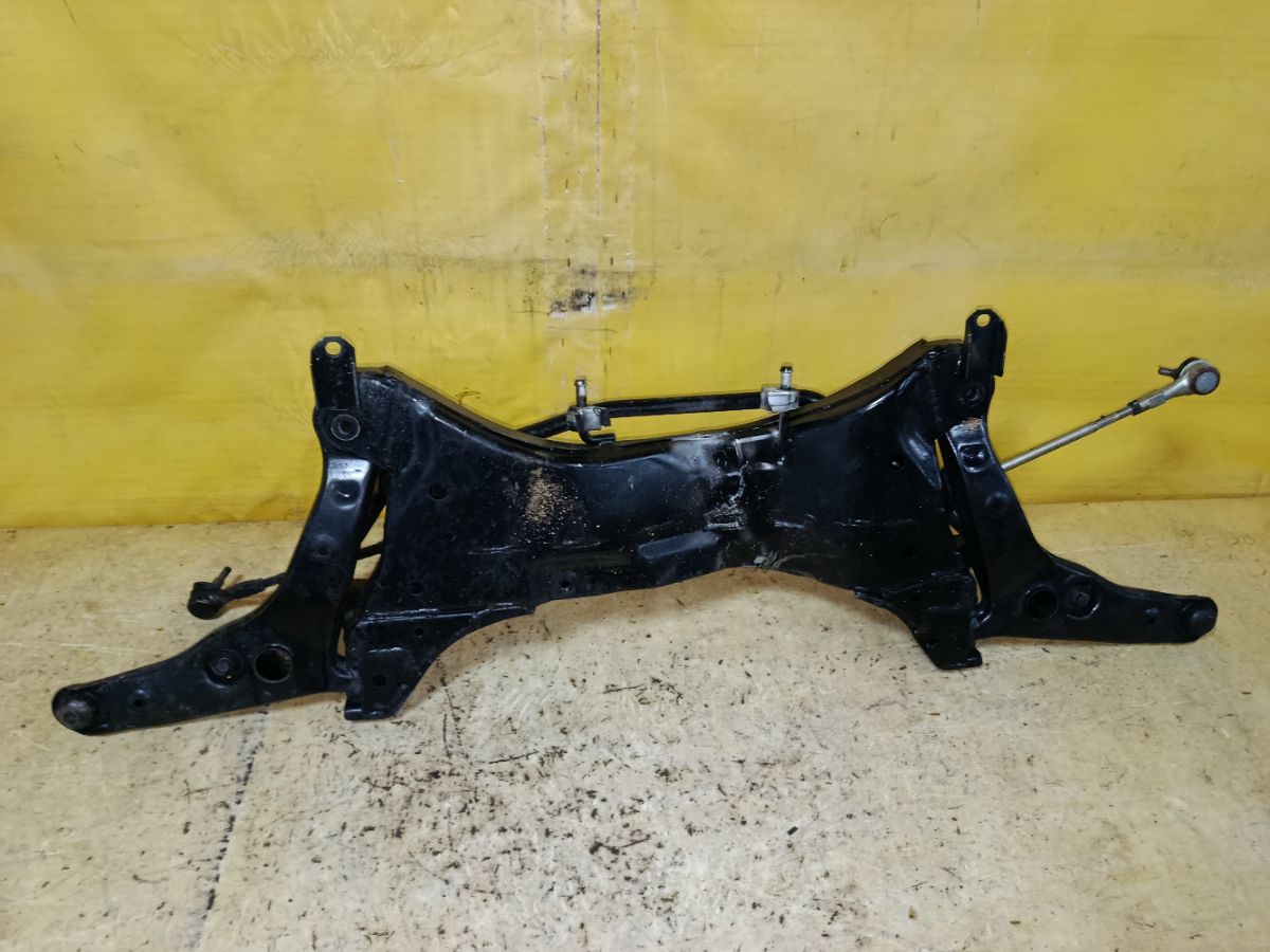 Балка под ДВС на Mitsubishi Lancer Cedia CS2A 4G15 Фото 4