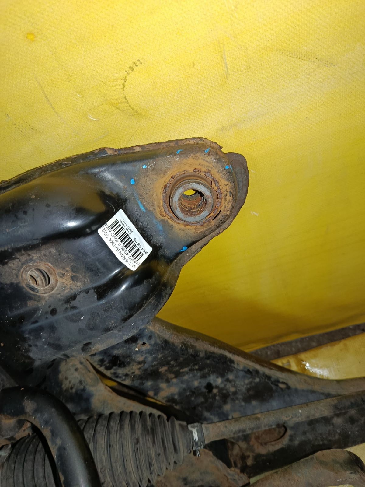 Балка под ДВС на Mitsubishi Grandis NA4W 4G69 Фото 5