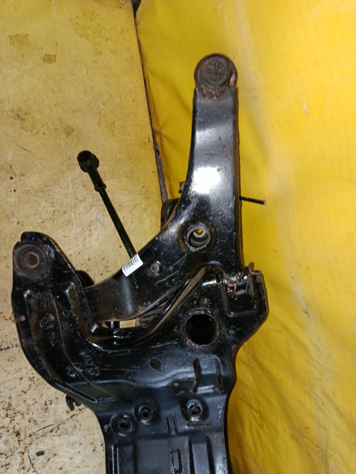 Балка под ДВС на Mitsubishi Grandis NA4W 4G69 Фото 6