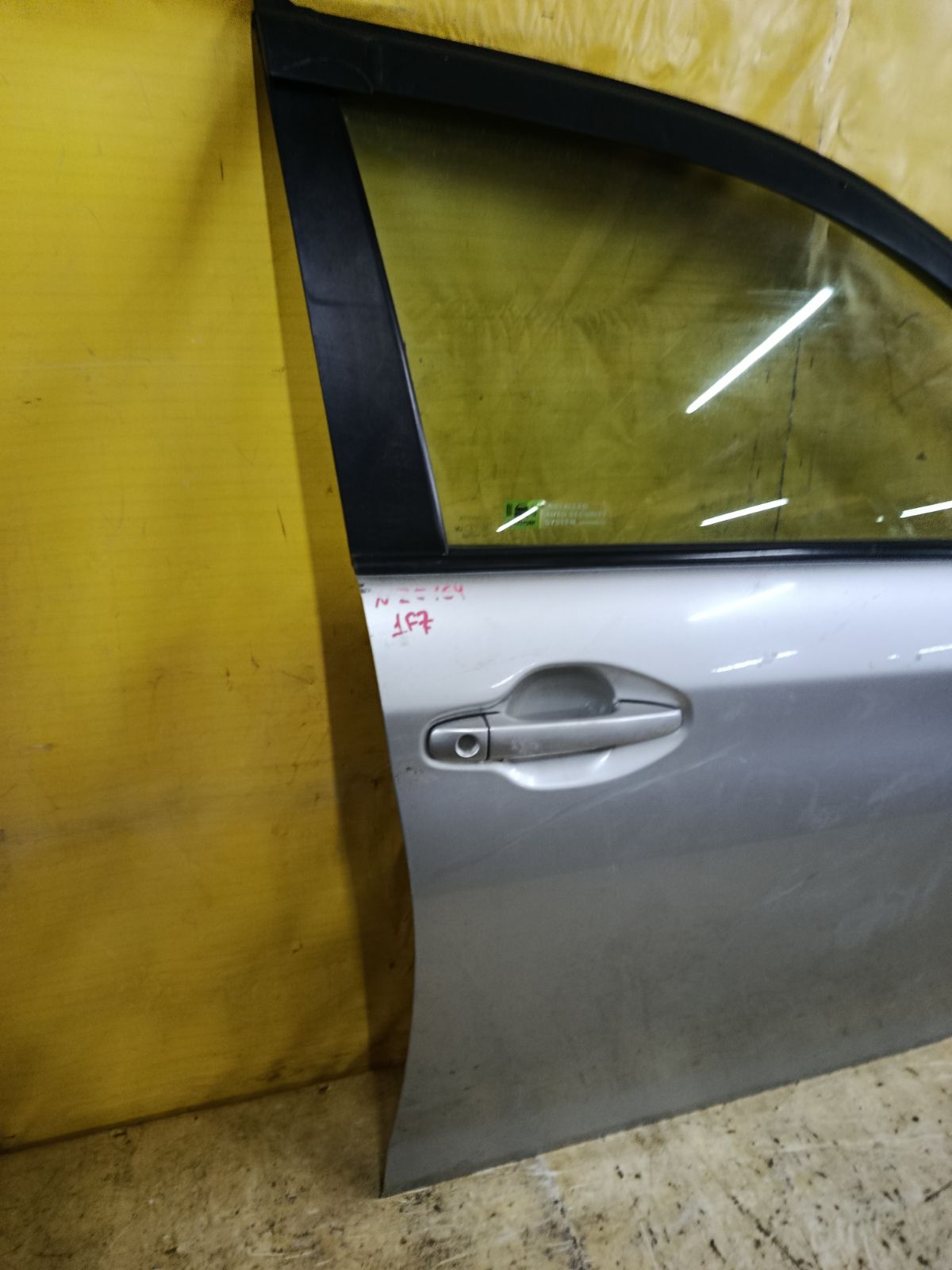 Дверь боковая на Toyota Corolla Axio NZE164 Фото 3