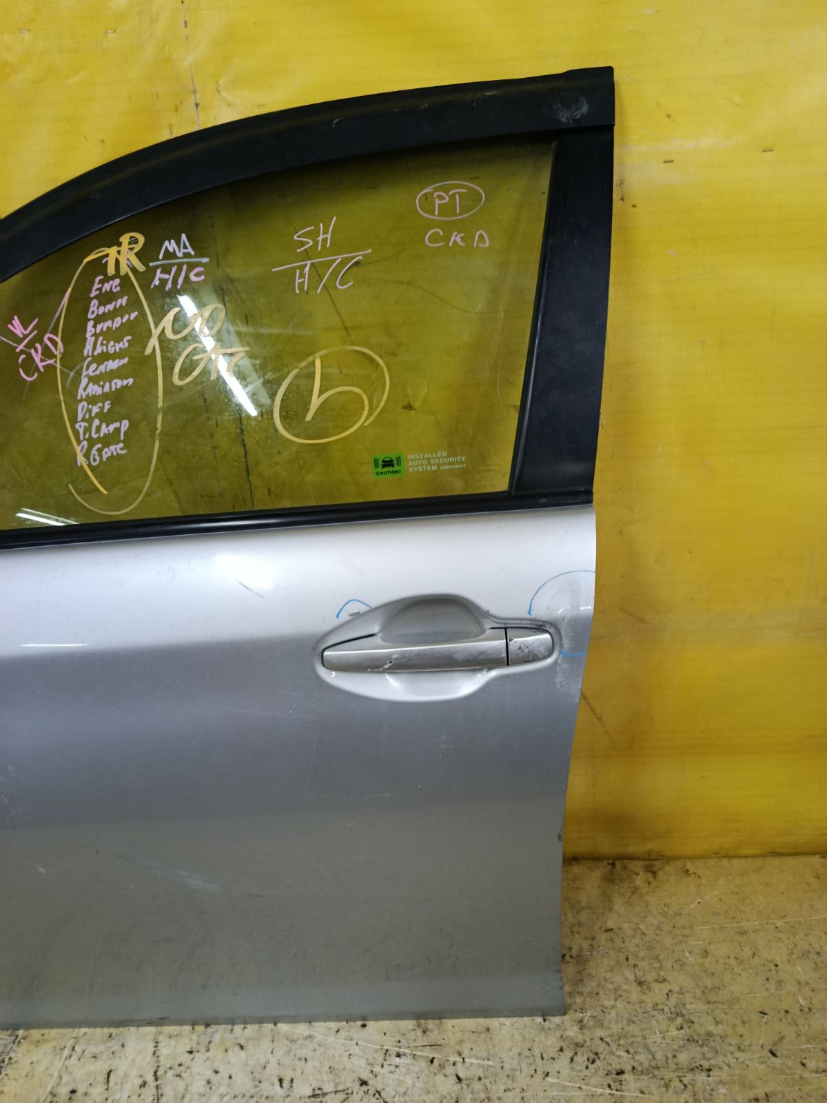 Дверь боковая на Toyota Corolla Axio NZE164 Фото 2