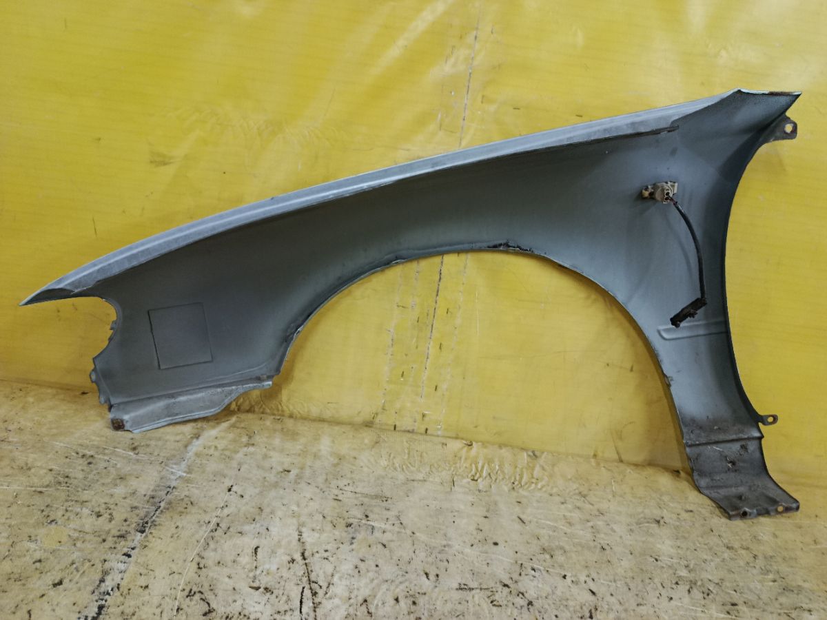 Крыло переднее на Nissan Bluebird HU13 Фото 8