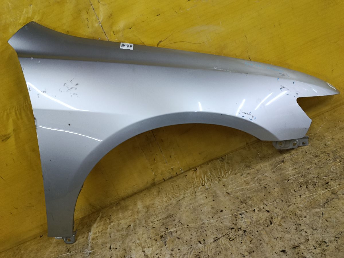 Крыло переднее на Honda Accord CL8 Фото 1