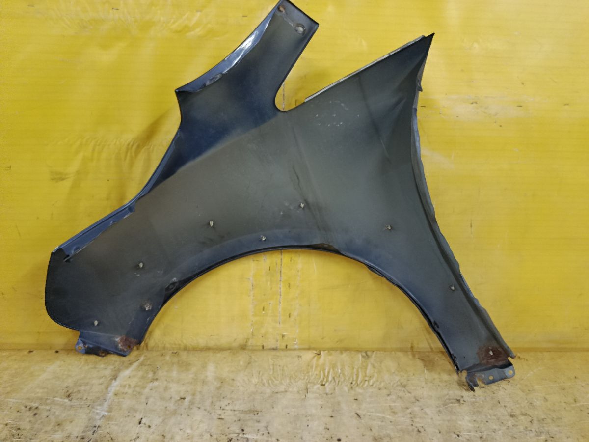 Крыло переднее на Mitsubishi Grandis NA4W Фото 6