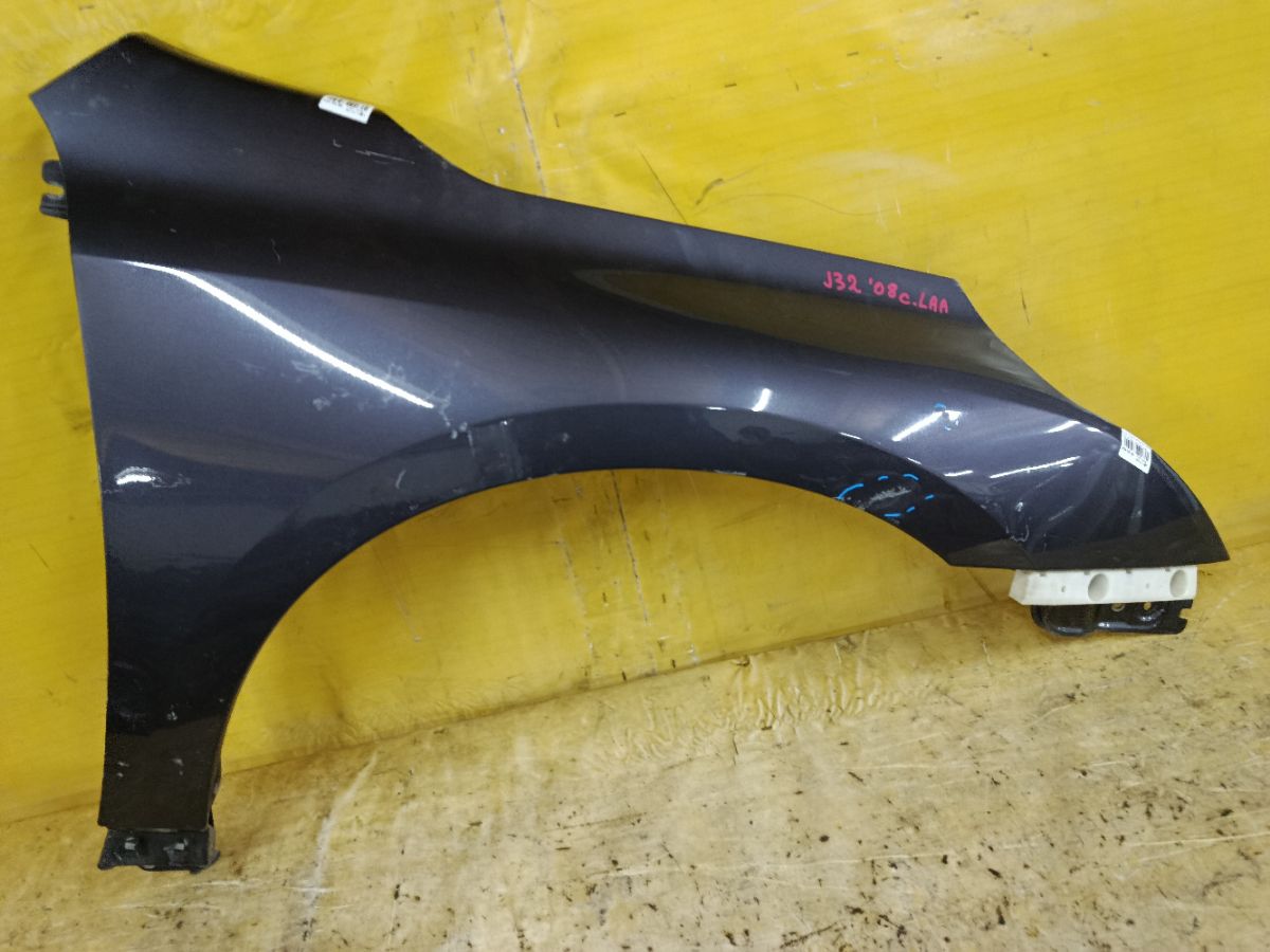 Крыло переднее на Nissan Teana J32 Фото 1