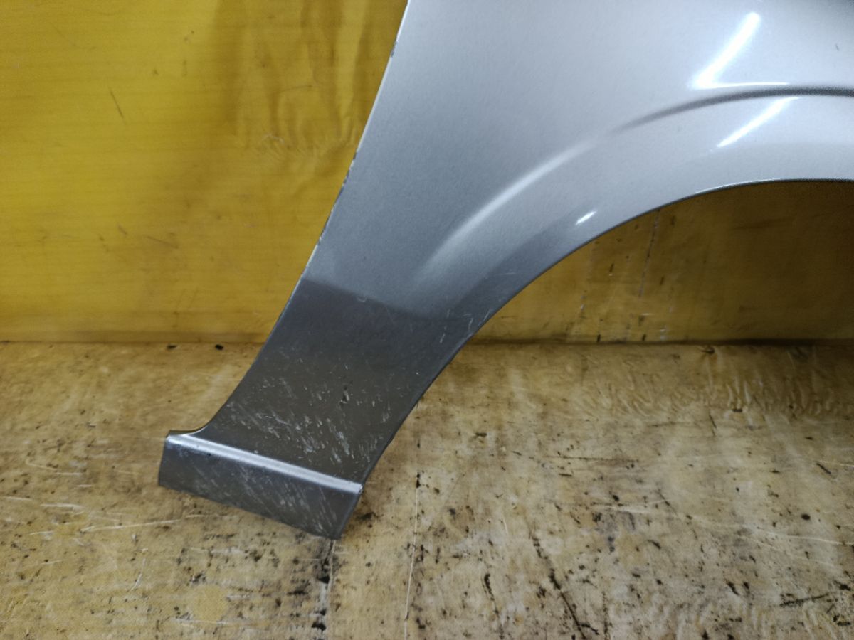 Крыло переднее на Nissan Bluebird Sylphy QNG10 Фото 4