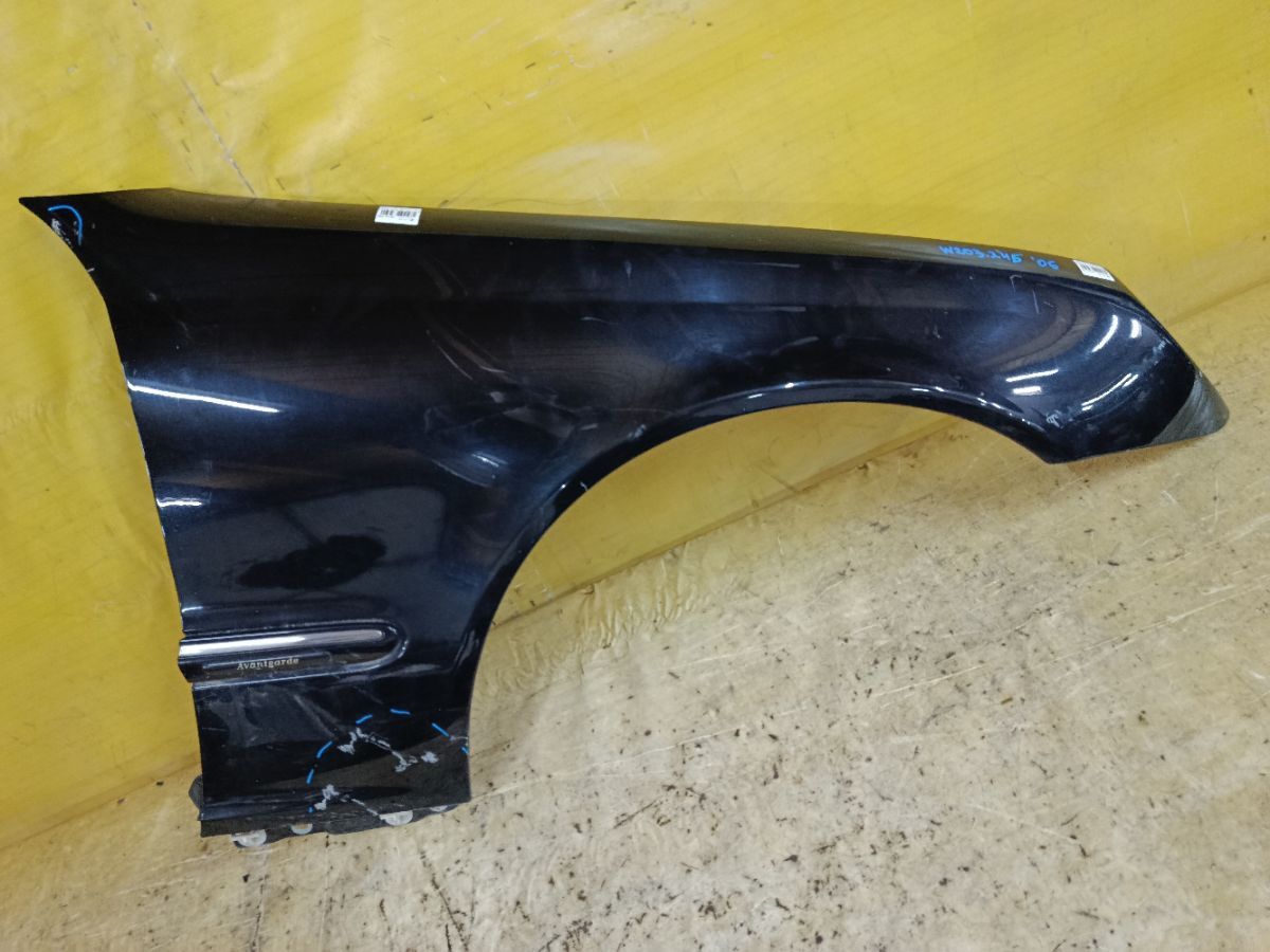 Крыло переднее 0018014708, 12551112, 1307BR, 151172, 1671006, 171301, 2038800218, 203880021867, 2038800818, 3032658, 3032658B, 3513312, 3515312A1, 50 03 02, 500302, 6504043515312P, 6504043515312Q, 8100094, A   203 880 02 18 67, A2038800218, A2038800818, BZ10023AR, BZ10023ARN, FP 4605 312, GD1307BR, MB114022FR, MB20301111R, MD07001600R00, MD07001600R0C, MD07001600R0S, MD070161, MD20300270R, ME0273003, ME0273033, P71BZ023AR, STMD070161 на Mercedes-Benz C-Class Station Wagon S203.245 Фото 1