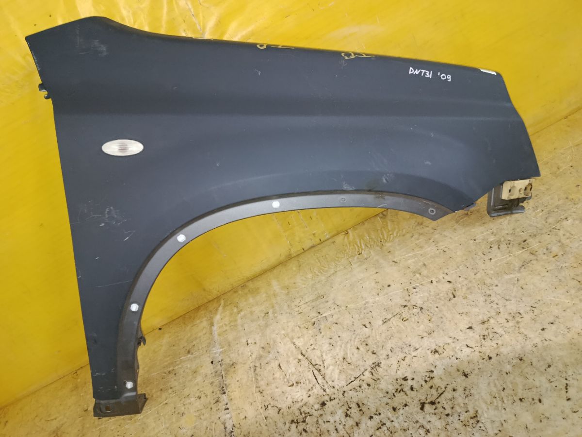 Крыло переднее на Nissan X-Trail DNT31 Фото 1