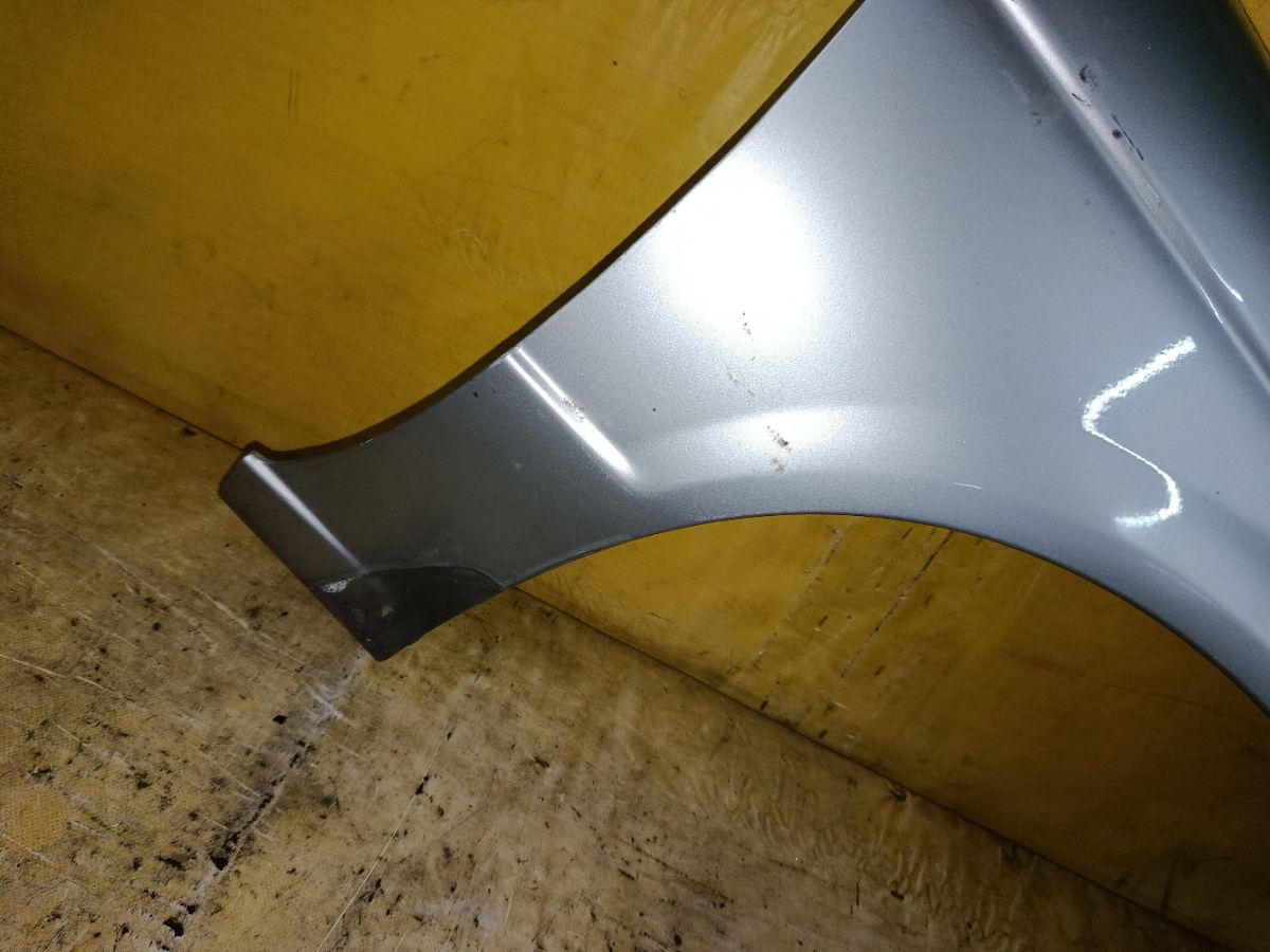 Крыло переднее на Nissan Sunny FB15 Фото 4