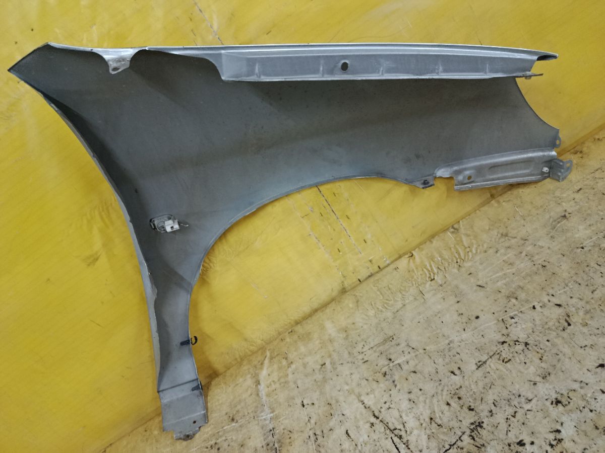 Крыло переднее на Toyota Raum EXZ15 Фото 6