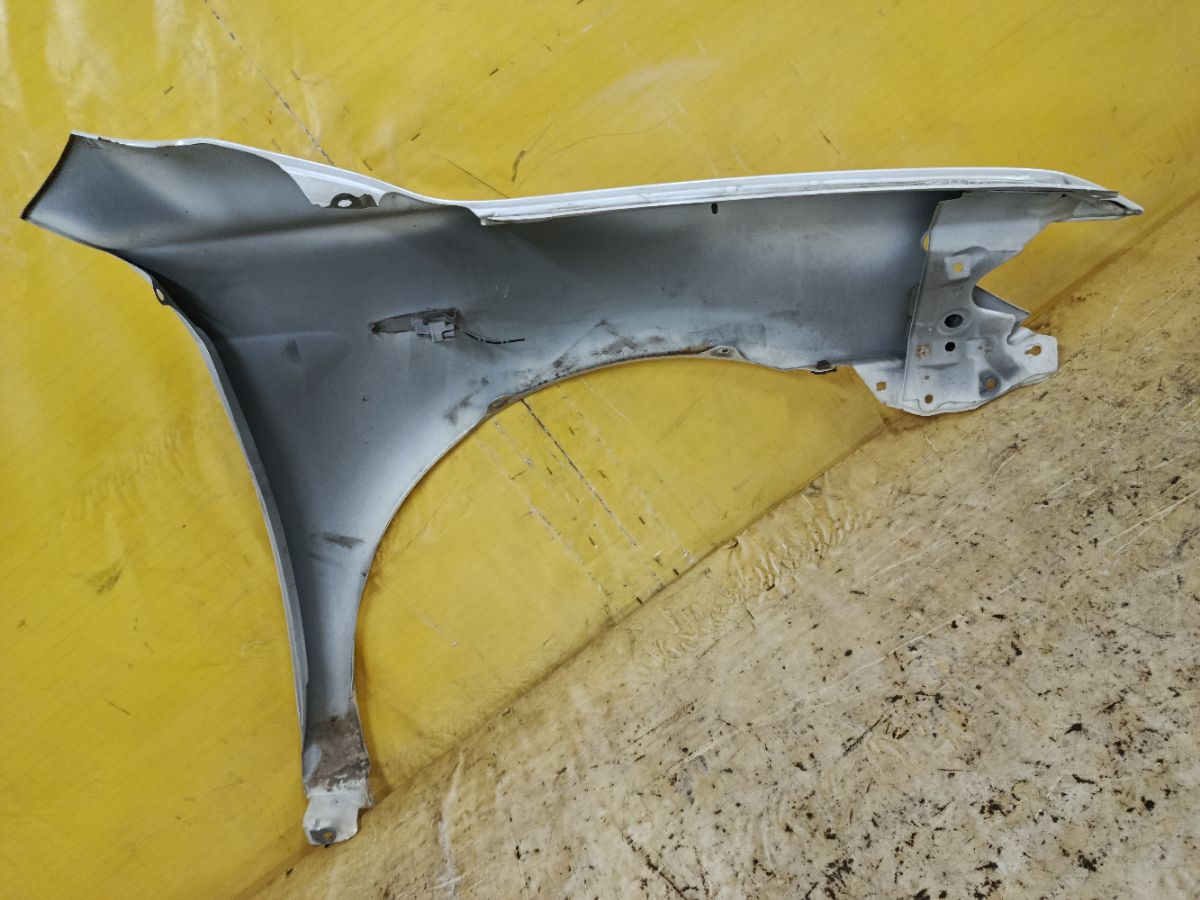 Крыло переднее на Toyota Camry ACV45 Фото 5