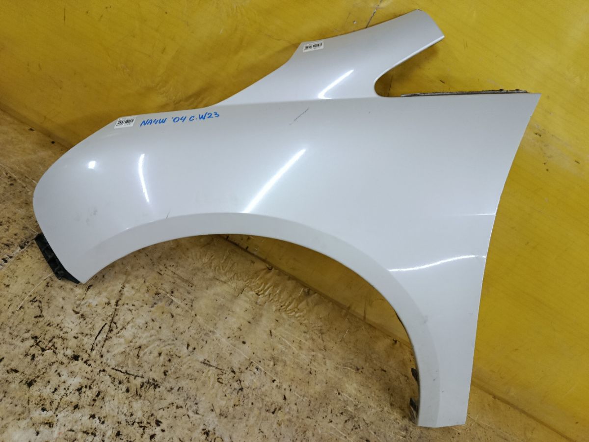 Крыло переднее на Mitsubishi Grandis NA4W Фото 1