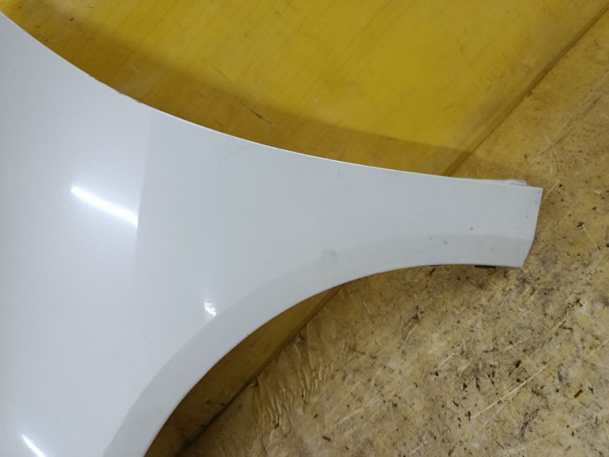 Крыло переднее на Mitsubishi Grandis NA4W Фото 4