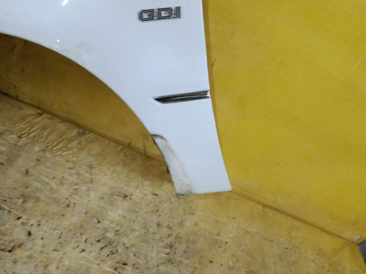 Крыло переднее на Mitsubishi Lancer Cedia CS2A Фото 4