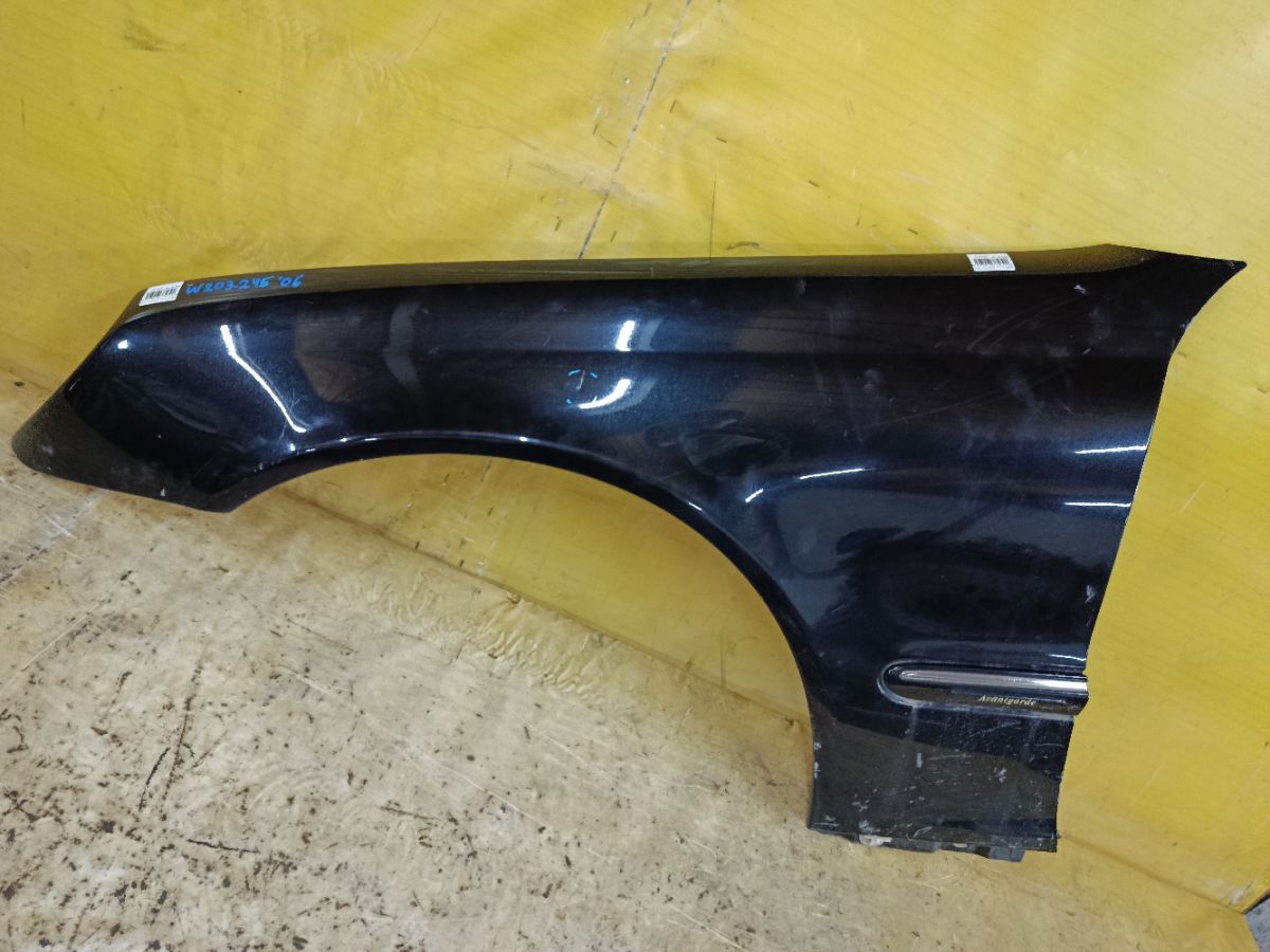 Крыло переднее 0018014707, 12551111, 1307BL, 151171, 1671007, 171302, 2038800118, 203880011867, 2038800718, 2038800817, 3032657, 3032657B, 3513311, 3515311A1, 50 03 01, 500301, 6504043515311P, 8100084, A   203 880 01 18 67, A2038800118, A2038800718, BZ10023AL, BZ10023ALDEFEKT, BZ10023ALN, FP 4605 311, GD1307BL, MB114021FL, MB20301111L, MD07001600L00, MD07001600L0C, MD07001600L0S, MD070162, MD20300270L, ME0273004, ME0273034, P71BZ023AL, STMD070162 на Mercedes-Benz C-Class Station Wagon S203.245 Фото 1