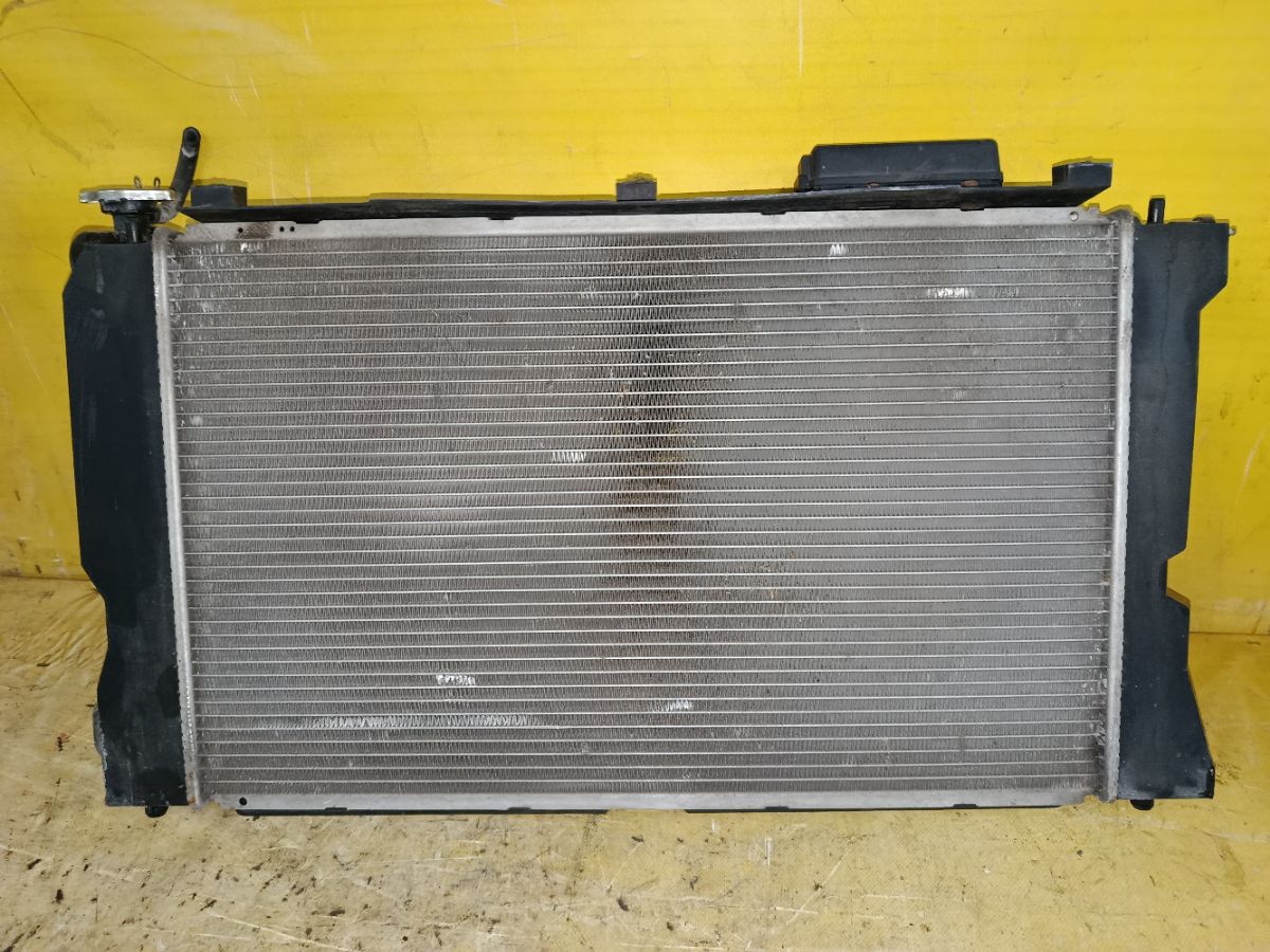 Радиатор ДВС 16400-0H180, 16400-0H181, FX-036-2564, FX-036-2564A, TD-036-2564, TD-036-2564A на Toyota Avensis AZT250 1AZ-FSE Фото 1