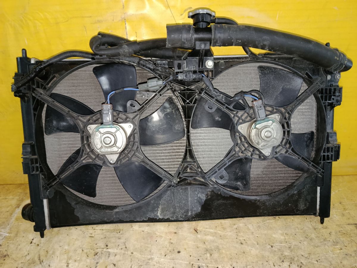 Радиатор ДВС 00001330T0, 00001330T2, 00001330V1, 00001330V6, 00001330W6, 01163041, 018M41, 033-017-0019, 033-017-0024-B, 0500031, 0AMI5821, 1025349SX, 105216, 1100290029, 119088, 122089, 128952T, 1330T0, 1330T2, 1330V1, 1330V6, 1330W6, 1350A050, 1350A206, 1350A294, 1350A297, 140093N, 1608172180, 1608172380, 1608997980, 1608998080, 1611728280, 182440, 2064036, 2428952, 242895220JP, 2428952H, 2428952J, 2428952JP, 2428952JPLUX, 2428952K, 2428952R, 2428952U, 247362, 24736220JP, 247362H, 247362HA, 247362HLUX, 247362J, 247362JP, 247362R, 247369U, 314433, 32002207, 3321-8503, 4321-1013, 4322-1006, 470R0404, 522207R, 52234, 523408-1, 5234081K, 523408A1, 53906, 60322207, 6114161N, 628952, 735575, 8010-028, 8580805, 8MK 376 900-681, A247362H, ACRB035, ACRM035, ADC49863, ARD1449, C557-80, CR 2022 000S, CU2979, DA3470, DAP347000, DCM2532, DRM45023, FP 48 A1372, FP 48 A1372-X, FRC1277, FRC1277M, FX-036-6680, FX-036-6680A, JPR0048, KK0158, KY-MC0088-07, LH2979(1R)M/T, LRC11197, M156I67, MB24500500000, MB37089A, MBLAN07-911, MBLAN07912, MC0001-CY, MC0088-07, MC0088-07-2R, MCCY1226, MK-1004, MMC01-CY, MMC08807, MN156092, MS1181R, MS1221R, MT2207, MT7359, MTA2207, NC01058012B, NC01058013, NC01058013B, NDM-1029, NDM-1029-T, PL032036, PR4010A2, PRD1449, PRS3800, PRS4017, RA628952, RA628952Q, RB-1019, RC00200, SG-MC0001-CY, SG-MC0088-07, SG-MC0088-07-R, TD-036-6680, TD-036-6680A, TGA1022, VCS0650, VCS0916, VCS1118, VCS628952, VCS7895, VCS8952, VCS8953, VT06126, WG1722706 на Mitsubishi Outlander CW5W 4B12 Фото 4