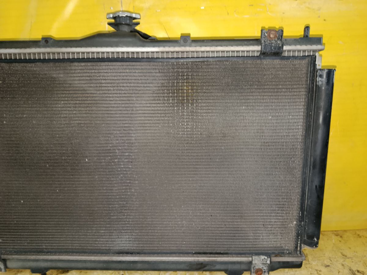 Радиатор ДВС на Mitsubishi Grandis NA4W 4G69 Фото 3