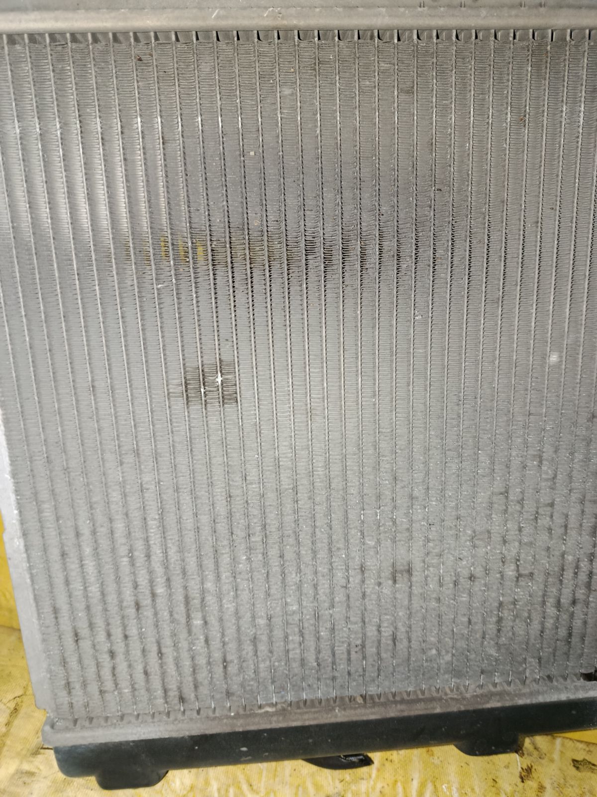 Радиатор ДВС на Suzuki Chevrolet Cruze HR52S M13A Фото 2