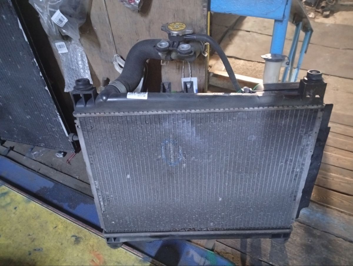 Радиатор ДВС 01153043, 028M89, 1025151SX, 102957, 130225, 1460-0127, 16400-0J020, 16400-21060, 16400-21070, 16400-21070-N1, 16400-21070-R1, 16400-21080, 16400-21081, 16400-21090, 16400-21120, 16400-21121, 1640021060, 1640021070, 164002107087, 1640021071, 1640021080, 16403-0J020, 2060347, 2061046, 2064058, 2064073, 2065108, 210031N, 284798T, 284799H, 284799HA, 284799T, 29170, 29170A, 29340, 31-1125, 34611011, 350213103700, 366000, 53002259, 53212, 60532259, 6112177N, 64799, 64799A, 734841, 810308-4, 8103084K, 8109302258, 8109302287, 812259R, 8660551, 8660553, 8MK 376 748-351, 8MK 376 773-471, ACRB142, ADT39859, CR 1523 000S, CU2305, DA15110CHK, DAP151010CHK, DCM3214, DRM50080, FP 70 A534, FP 70 A534-X, FX-036-8054, FX-036-8054A, JAPRDA153043, JPR0030, KTO259, LH2305(16)A/T, LRC 1907, NC01076053B, NC01076054B, NDT-1121, PL010863, PRS3538, RA2405, RA64799, RA64799A, RA64799Q, RB2927, RD4446, RDA153043, STR0159, STR0160, STTY000W10, T156A59, T553-16, T789-01, TD-036-8054, TD-036-8054A, TO-0195-16, TO2259, TOY0W10, TY-NCP-1216, TY000W10, TY01100501000, TY37062A, TYNCP1216, TYV1005B0, TYYAS99-912, TYYAS99-913, TYYAS99912, VCS4799, WG1722143 на Toyota Succeed NCP55V 1NZ-FE Фото 6