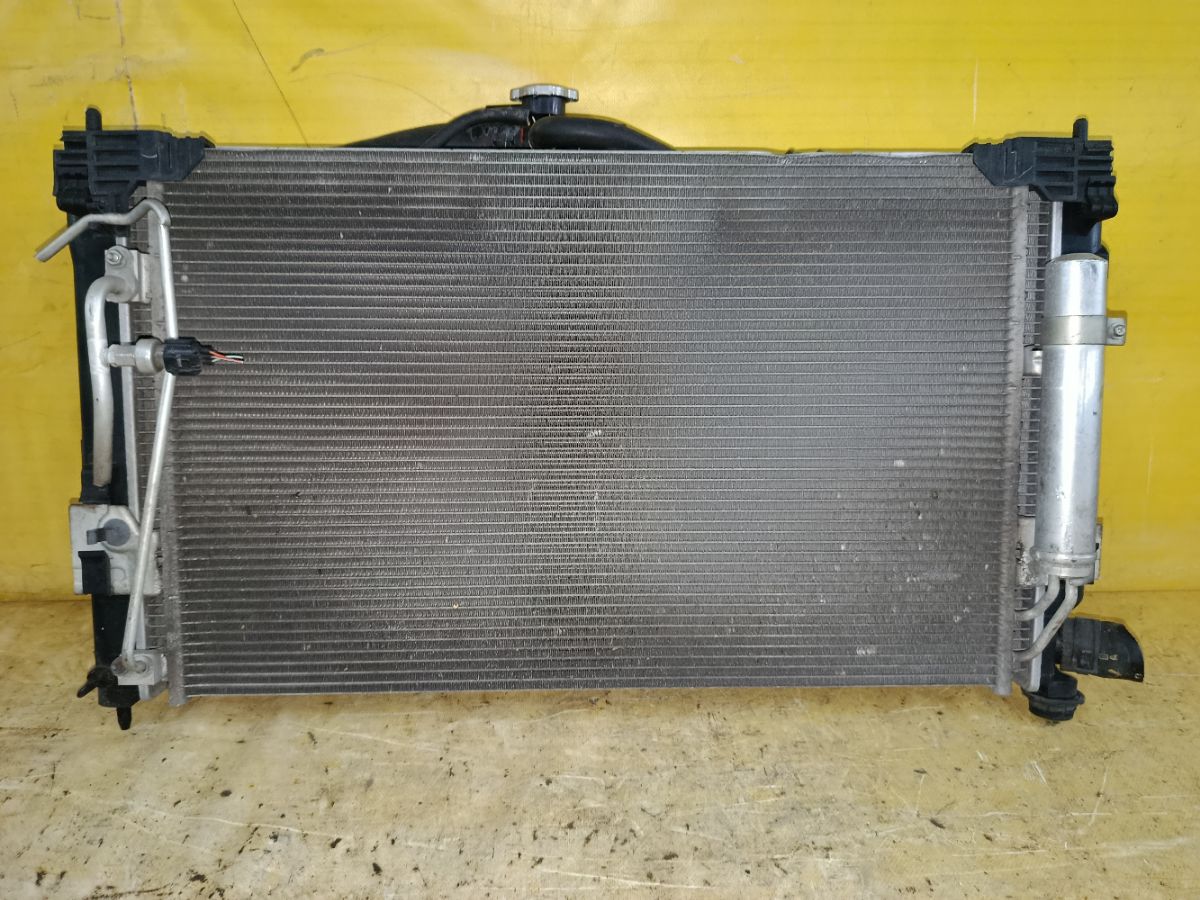 Радиатор ДВС 00001330T0, 00001330T2, 00001330V1, 00001330V6, 00001330W6, 01163041, 018M41, 033-017-0019, 033-017-0024-B, 0500031, 0AMI5821, 1025349SX, 105216, 1100290029, 119088, 122089, 128952T, 1330T0, 1330T2, 1330V1, 1330V6, 1330W6, 1350A050, 1350A206, 1350A294, 1350A297, 140093N, 1608172180, 1608172380, 1608997980, 1608998080, 1611728280, 182440, 2064036, 2428952, 242895220JP, 2428952H, 2428952J, 2428952JP, 2428952JPLUX, 2428952K, 2428952R, 2428952U, 247362, 24736220JP, 247362H, 247362HA, 247362HLUX, 247362J, 247362JP, 247362R, 247369U, 314433, 32002207, 3321-8503, 4321-1013, 4322-1006, 470R0404, 522207R, 52234, 523408-1, 5234081K, 523408A1, 53906, 60322207, 6114161N, 628952, 735575, 8010-028, 8580805, 8MK 376 900-681, A247362H, ACRB035, ACRM035, ADC49863, ARD1449, C557-80, CR 2022 000S, CU2979, DA3470, DAP347000, DCM2532, DRM45023, FP 48 A1372, FP 48 A1372-X, FRC1277, FRC1277M, FX-036-6680, FX-036-6680A, JPR0048, KK0158, KY-MC0088-07, LH2979(1R)M/T, LRC11197, M156I67, MB24500500000, MB37089A, MBLAN07-911, MBLAN07912, MC0001-CY, MC0088-07, MC0088-07-2R, MCCY1226, MK-1004, MMC01-CY, MMC08807, MN156092, MS1181R, MS1221R, MT2207, MT7359, MTA2207, NC01058012B, NC01058013, NC01058013B, NDM-1029, NDM-1029-T, PL032036, PR4010A2, PRD1449, PRS3800, PRS4017, RA628952, RA628952Q, RB-1019, RC00200, SG-MC0001-CY, SG-MC0088-07, SG-MC0088-07-R, TD-036-6680, TD-036-6680A, TGA1022, VCS0650, VCS0916, VCS1118, VCS628952, VCS7895, VCS8952, VCS8953, VT06126, WG1722706 на Mitsubishi Outlander CW5W 4B12 Фото 1