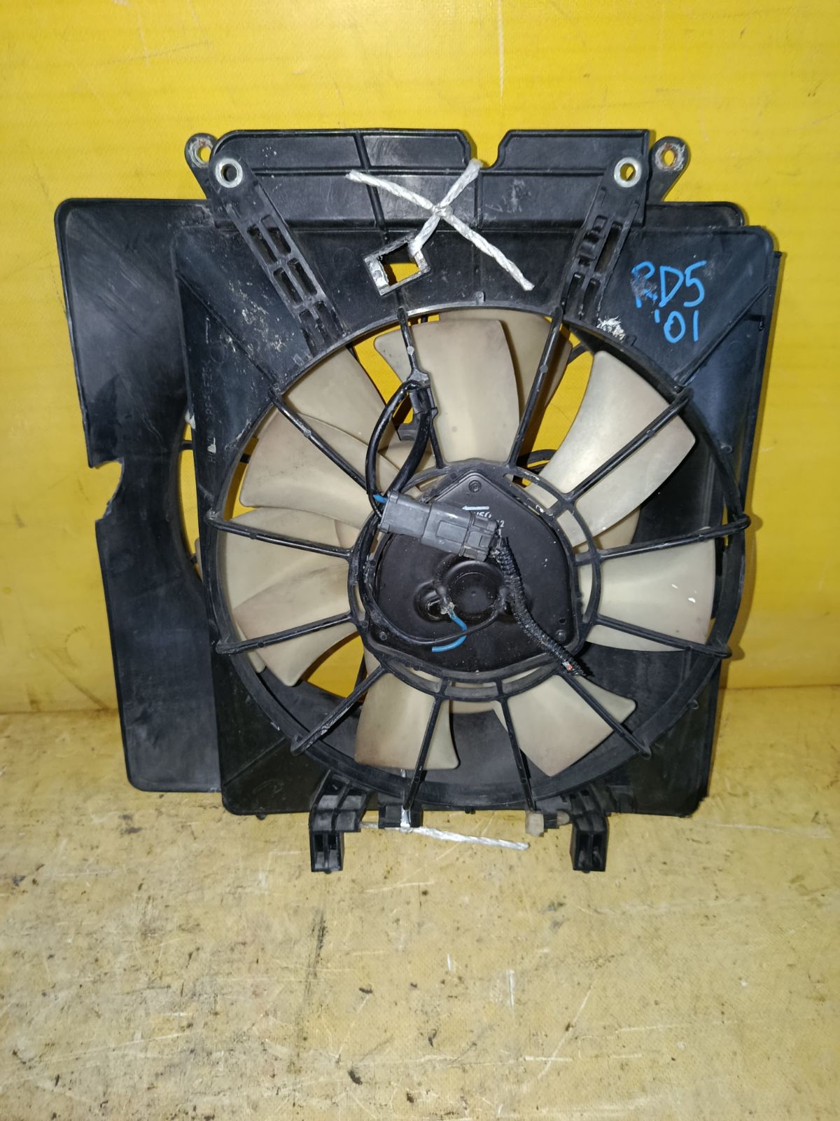 Вентилятор радиатора ДВС на Honda Cr-V RD5 K20A Фото 1