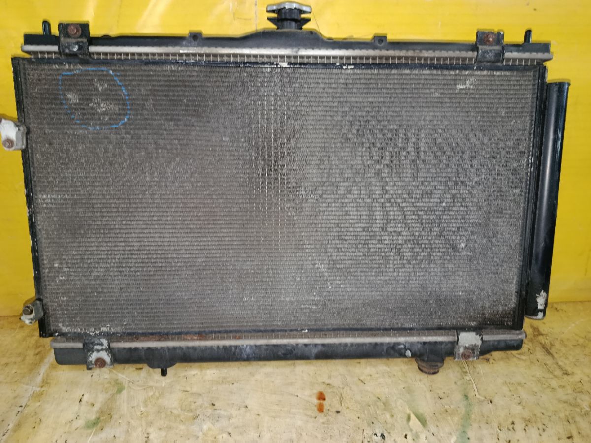 Радиатор ДВС на Mitsubishi Grandis NA4W 4G69 Фото 1