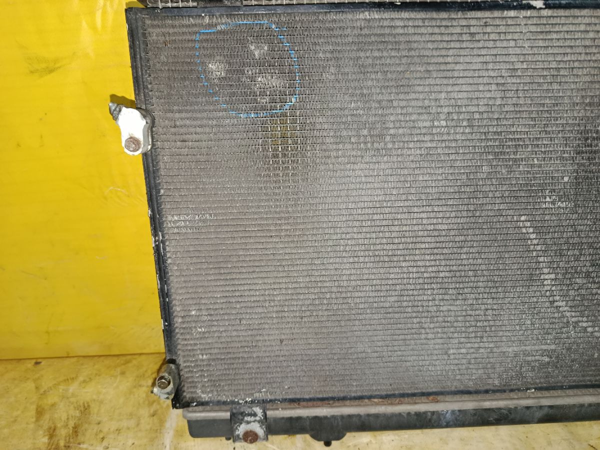 Радиатор ДВС на Mitsubishi Grandis NA4W 4G69 Фото 4