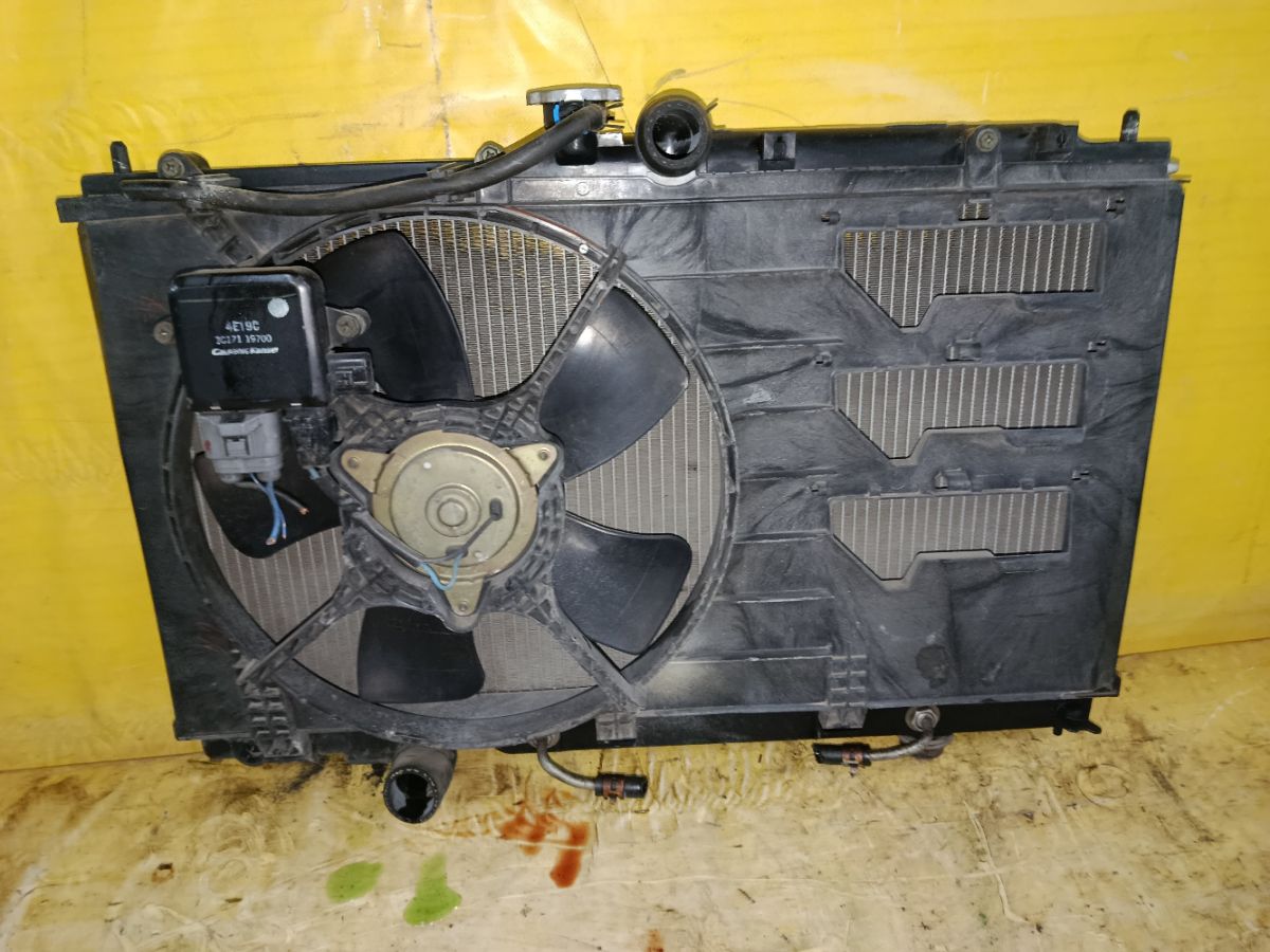 Радиатор ДВС на Mitsubishi Lancer Cedia CS2A 4G15 Фото 4