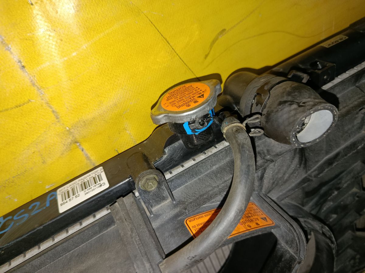 Радиатор ДВС на Mitsubishi Lancer Cedia CS2A 4G15 Фото 5