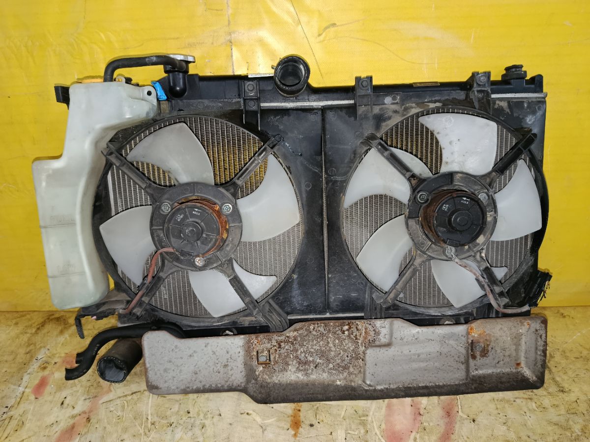 Радиатор ДВС на Subaru Legacy Wagon BP5 EJ204 Фото 4