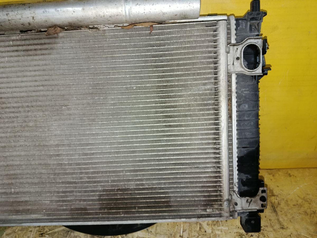 Радиатор ДВС A2035003403, A2035002154 на Mercedes-Benz C-Class W203.245 111.955 Фото 3