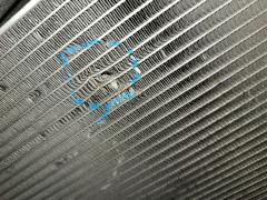 Радиатор кондиционера на Nissan Wingroad WFY11 QG15DE Фото 3