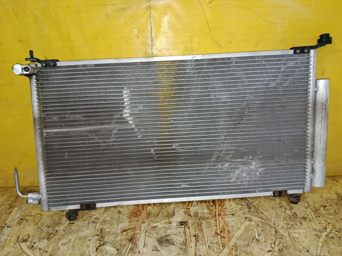 Радиатор кондиционера на Honda Cr-V RD5 K20A Фото 1