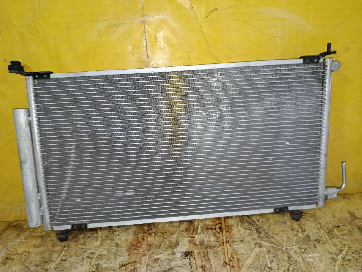 Радиатор кондиционера на Honda Cr-V RD5 K20A Фото 2