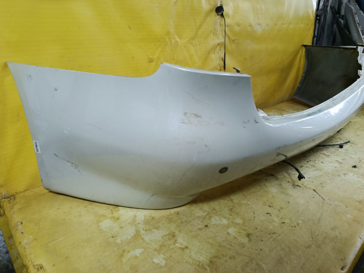 Бампер на Mitsubishi Grandis NA4W Фото 2