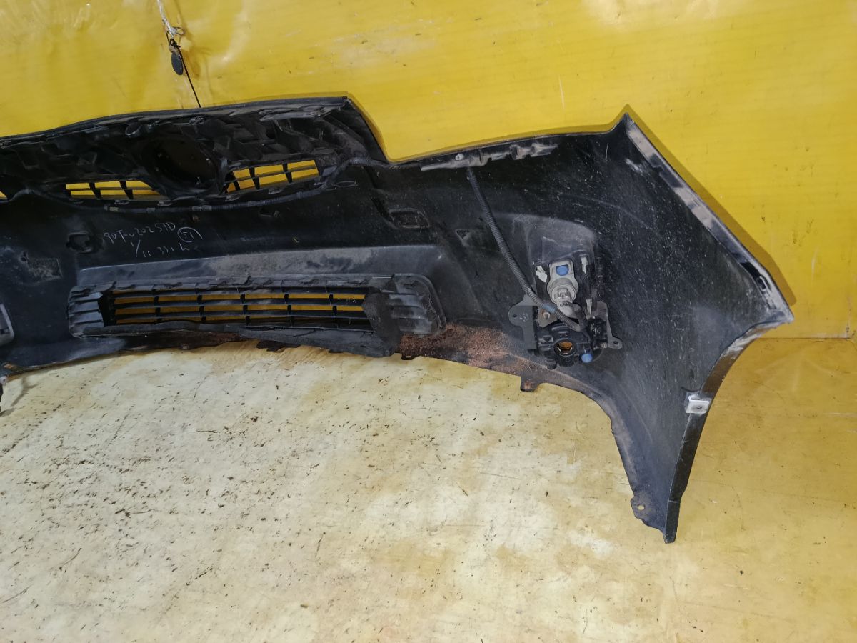 Бампер на Toyota Prius ZVW30 Фото 12