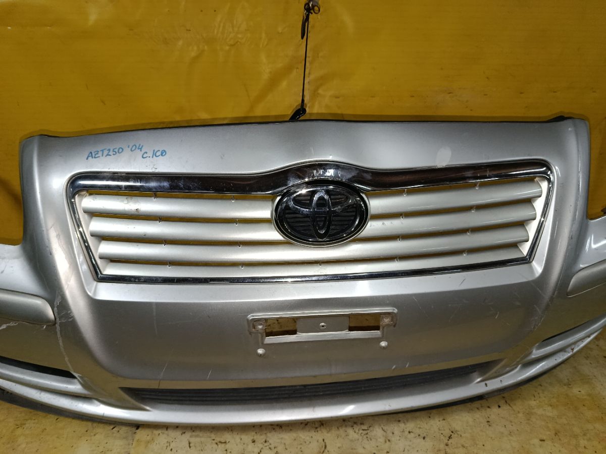 Бампер 52119-05160 на Toyota Avensis AZT250 Фото 4