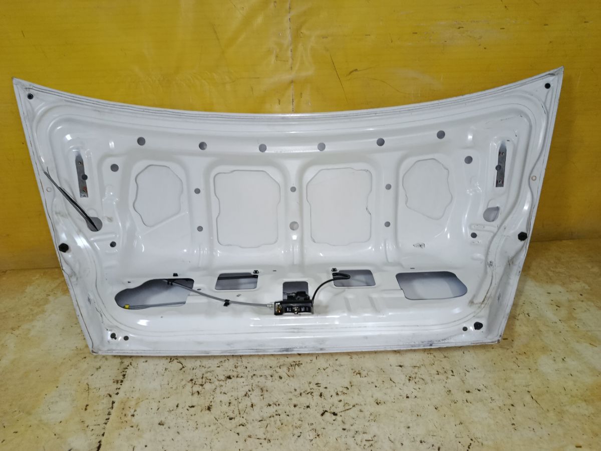 Крышка багажника на Mitsubishi Lancer Cedia CS2A Фото 10