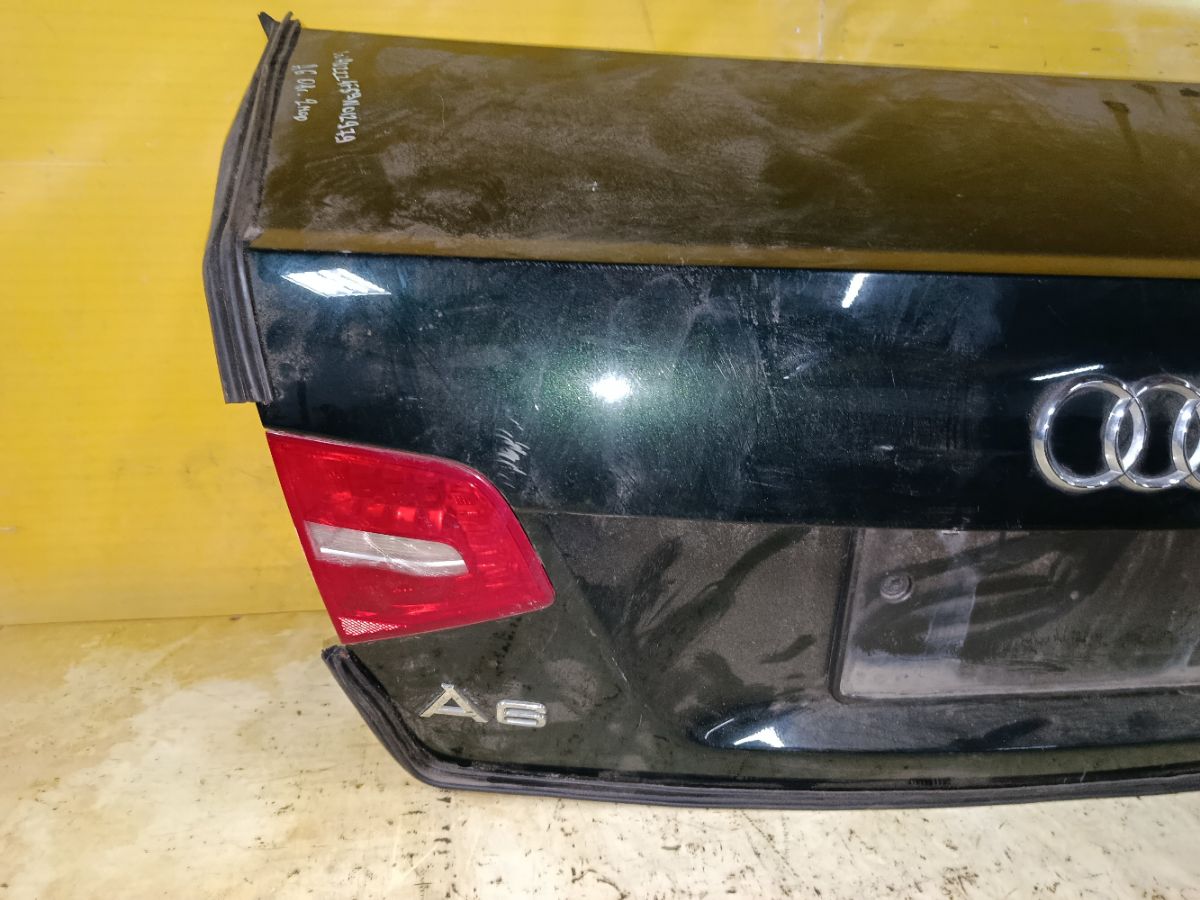 Крышка багажника на Audi A6 4F Фото 3
