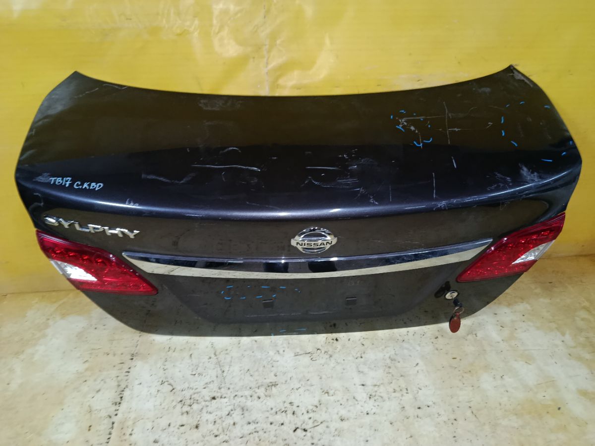 Крышка багажника W0648 W0648 на Nissan Sylphy TB17 Фото 1