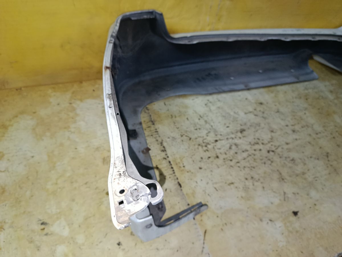 Бампер 57704AE170 на Subaru Legacy Wagon BH5 Фото 7