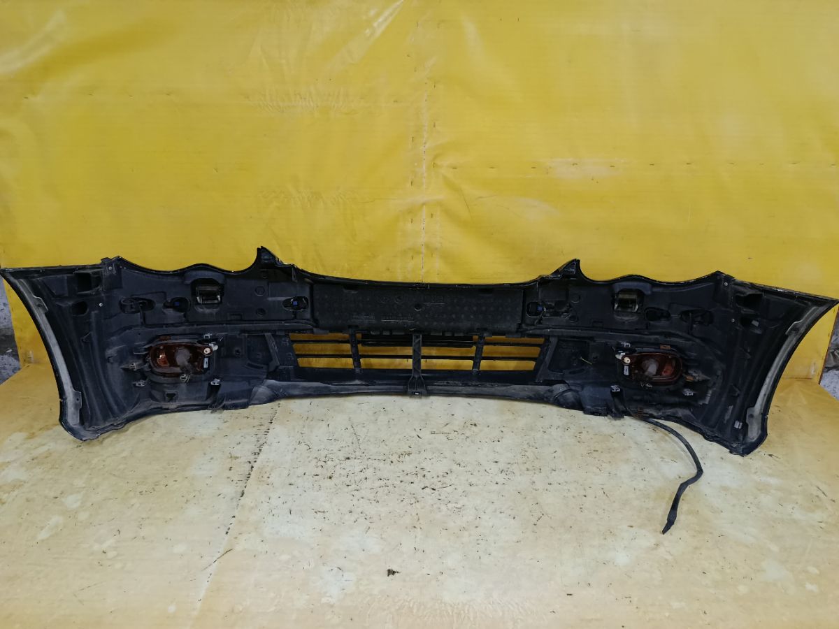 Бампер A2038853025, 0260421, 05408500, 12561200, 151124, 1671150, 171331A, 2038853025, 25302025, 3033574, 3515904A1, 5003074, 5003074J, 5510003515902P, 8190395, BZ04035BA, BZ04035BAN, CC04200, CZMC22, FP 4605 902, GD6663E, MB112013F, MC22, MD07000005000, MD20303160X, MD20303163X, ME0281001, PBZ04035BA, STMD07000B0 на Mercedes-Benz C-Class W203.245 Фото 9