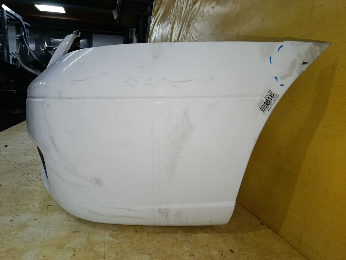 Бампер 62022-8N040 на Nissan Sunny FNB15 Фото 2